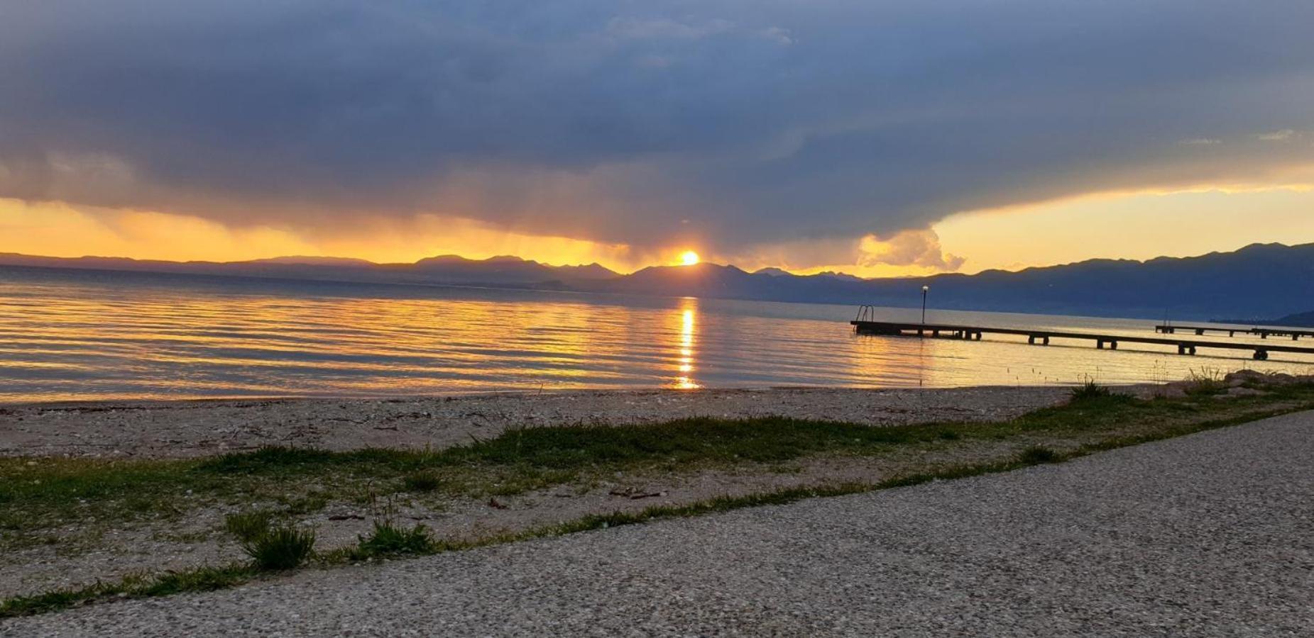 Verde & Lago Appartamento Vicino Al Lago Di Garda Calcinato Exterior foto